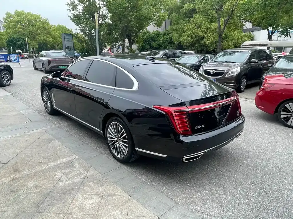 Hongqi H9 — фото 6