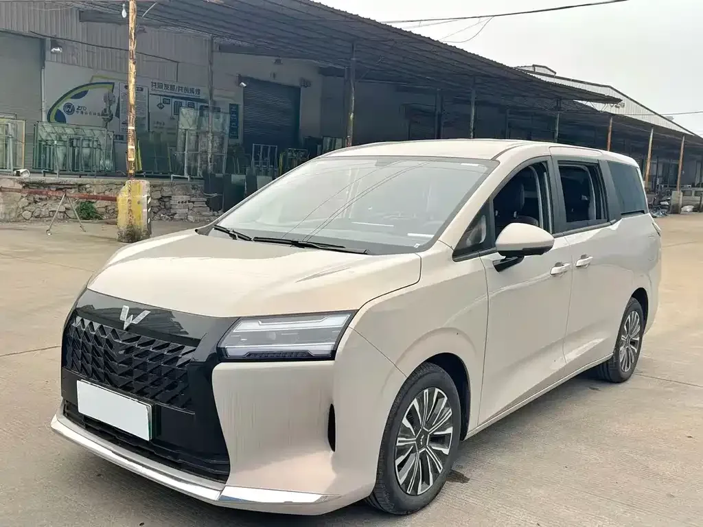 Wuling Starlight 730 New Energy