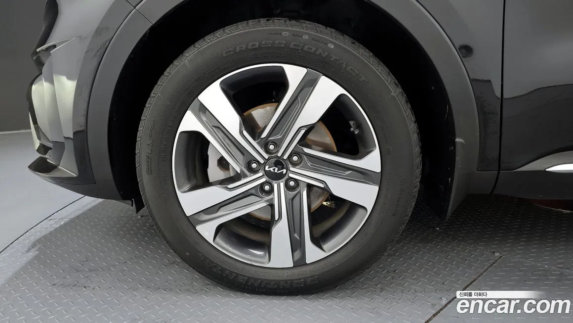 Kia Sorento — фото 6