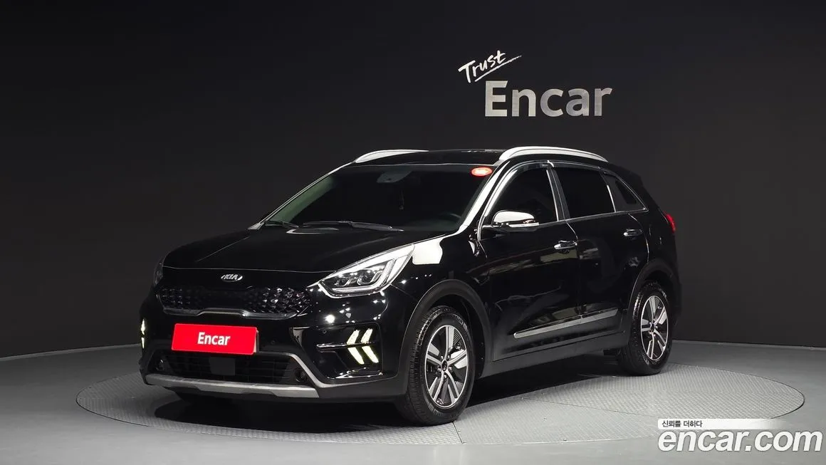 Kia Niro — фото 1