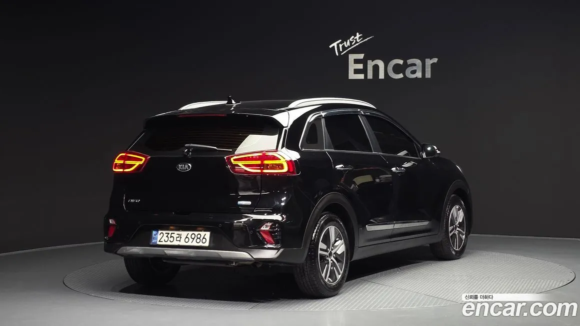 Kia Niro — фото 7