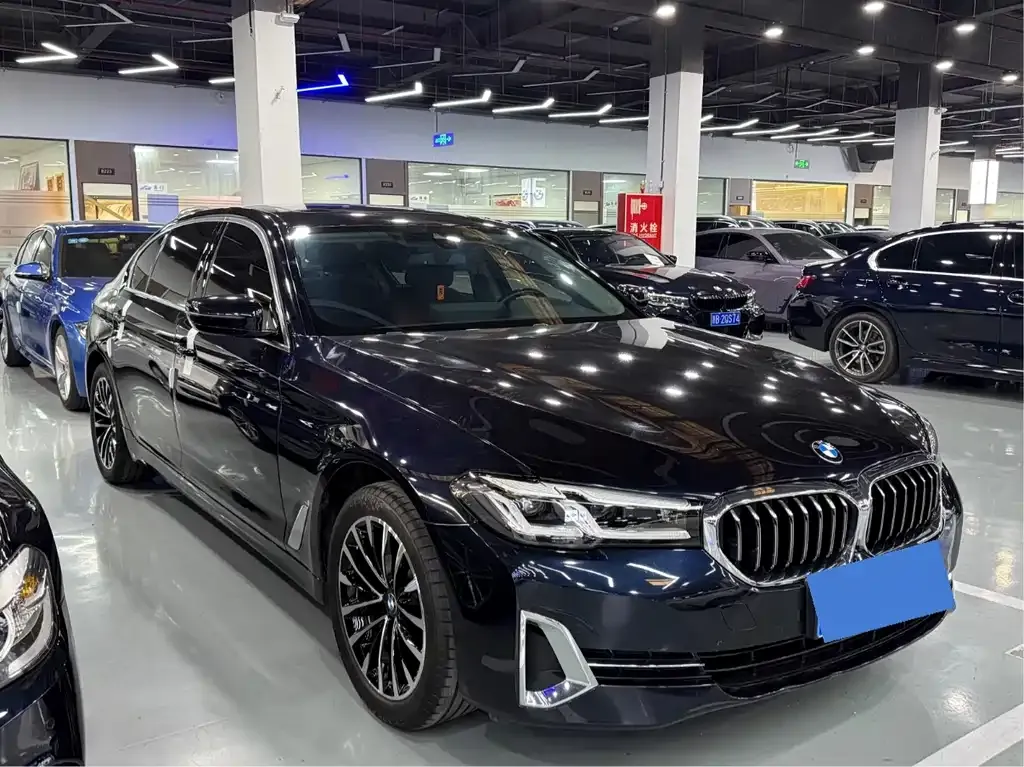 BMW 5 Series — фото 2