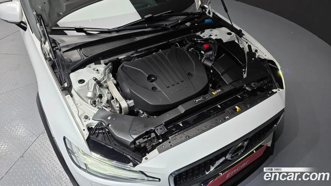 Volvo V60 2021 из KR, фото 10