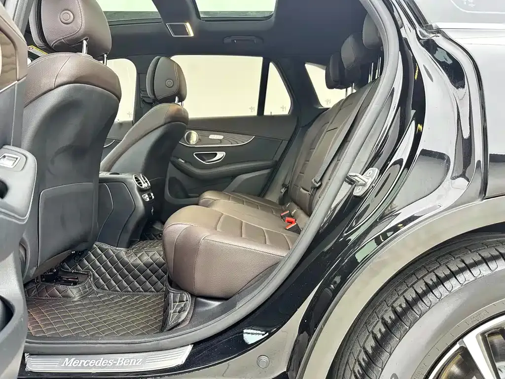 Mercedes-Benz GLC — фото 10