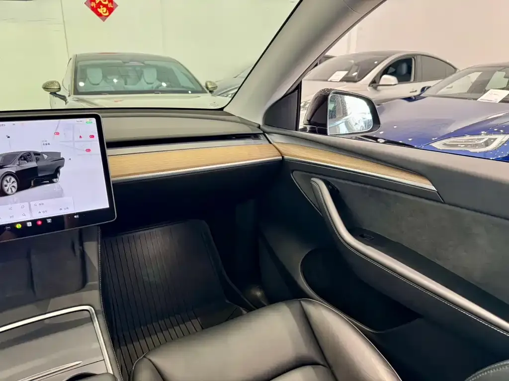 Tesla Model Y 2023 из CN, фото 5