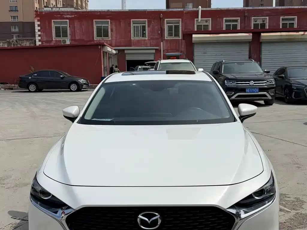 Mazda 3 Axela 2021 из CN, фото 1