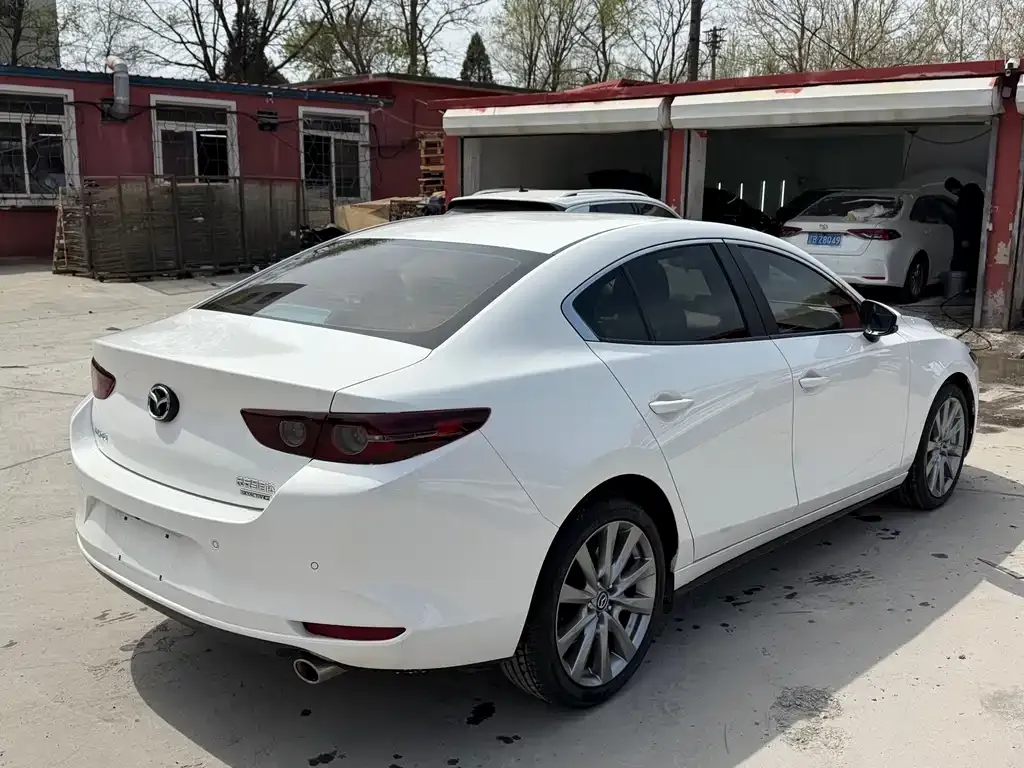 Mazda 3 Axela 2021 из CN, фото 3