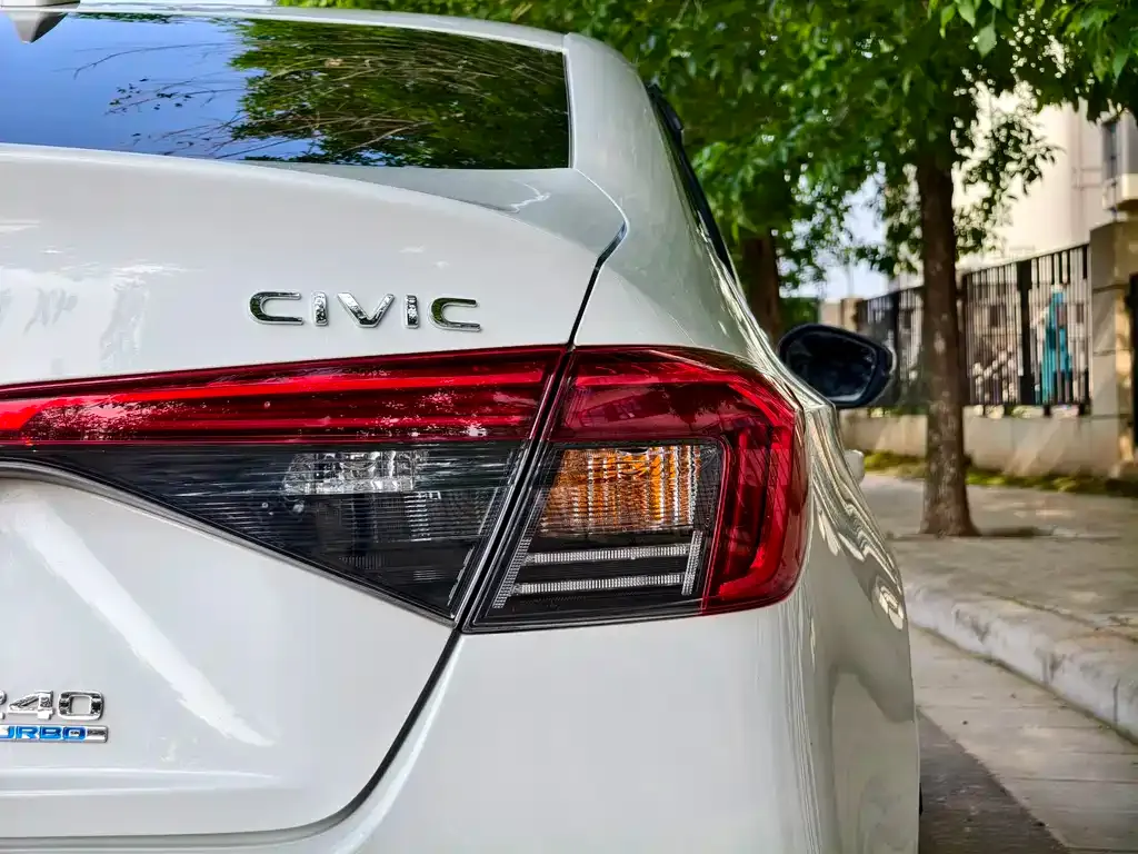 Honda Civic 2023 из CN, фото 3