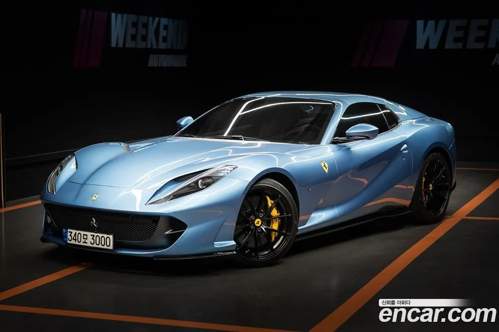 Ferrari 812