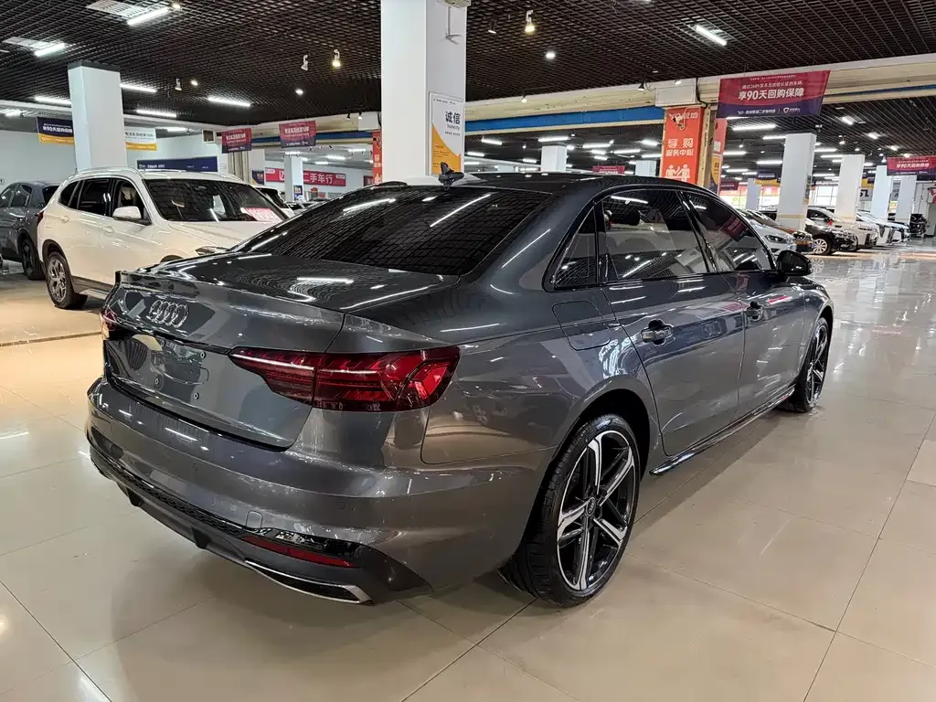 Audi A4L 2024 из CN, фото 9