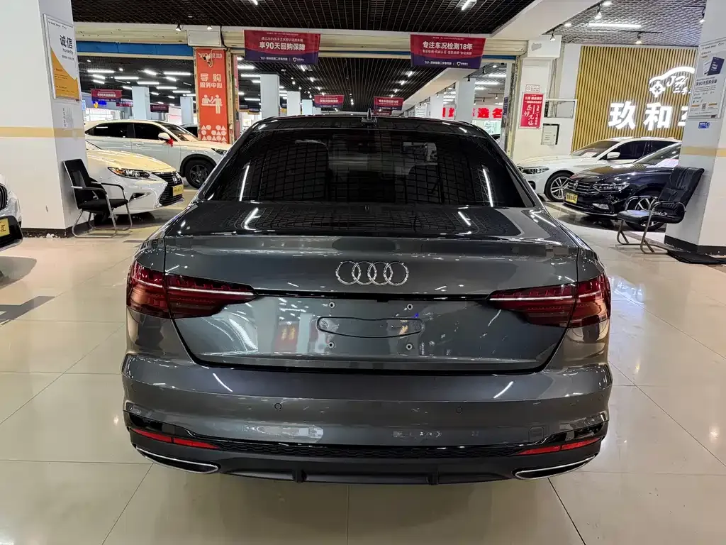 Audi A4L 2024 из CN, фото 3