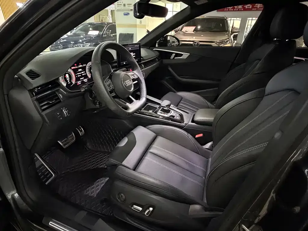 Audi A4L 2024 из CN, фото 6