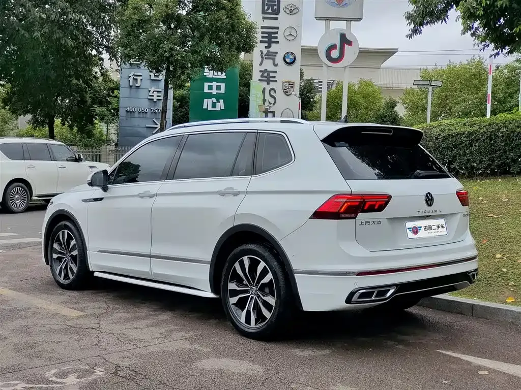 Volkswagen Tiguan L — фото 6
