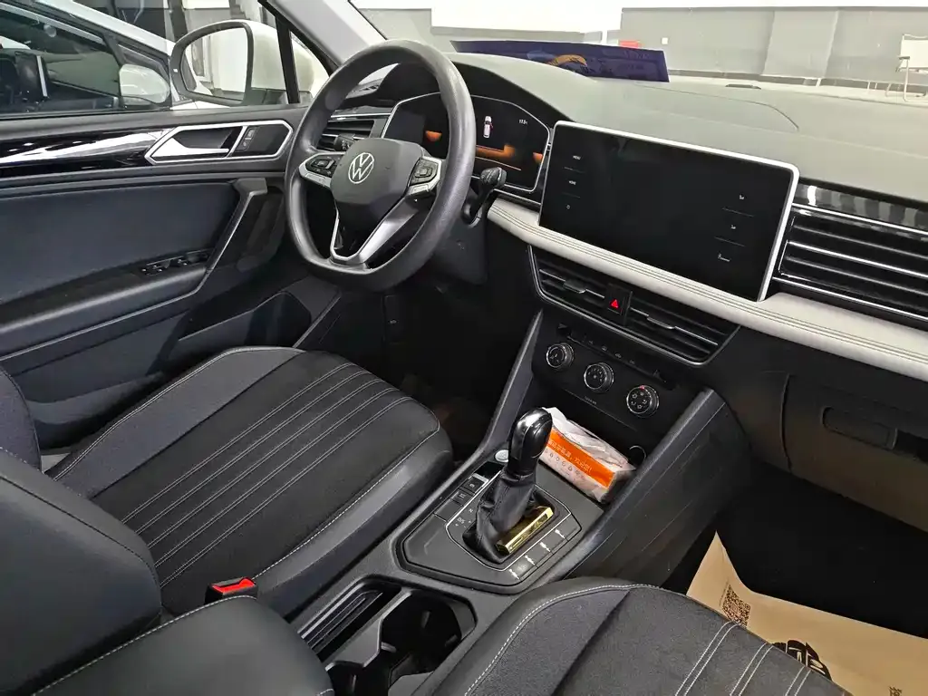 Volkswagen Tiguan L 2022 из CN, фото 5
