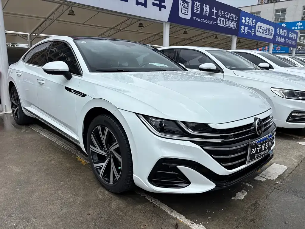 Volkswagen CC 2024 из CN, фото 4