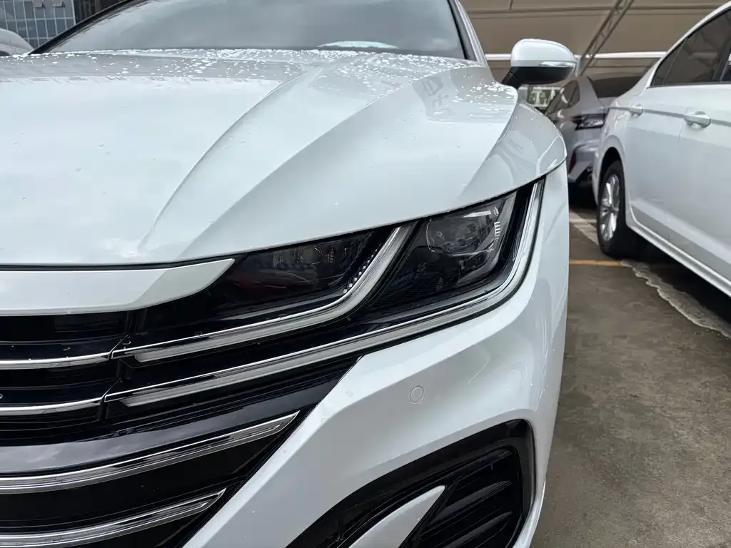 Volkswagen CC 2024 из CN, фото 8