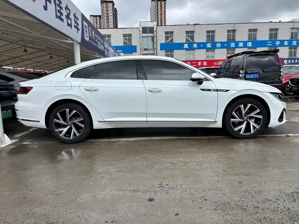 Volkswagen CC 2024 из CN, фото 3