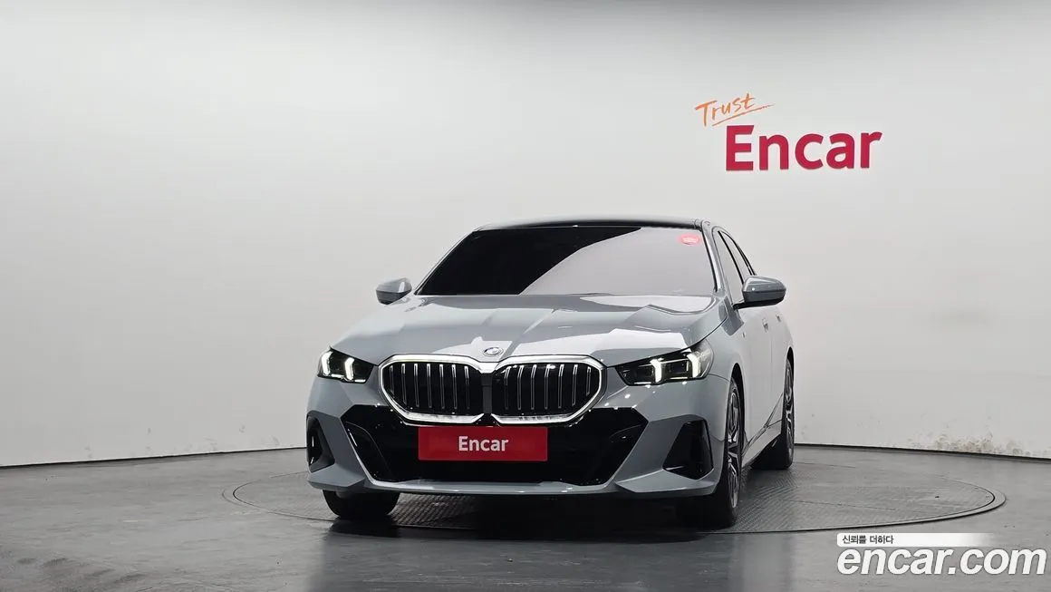 BMW 5-Series 2024 из KR, фото 6