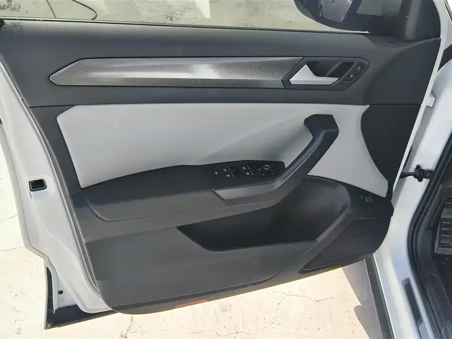 Volkswagen T-Roc 2025 из CN, фото 6