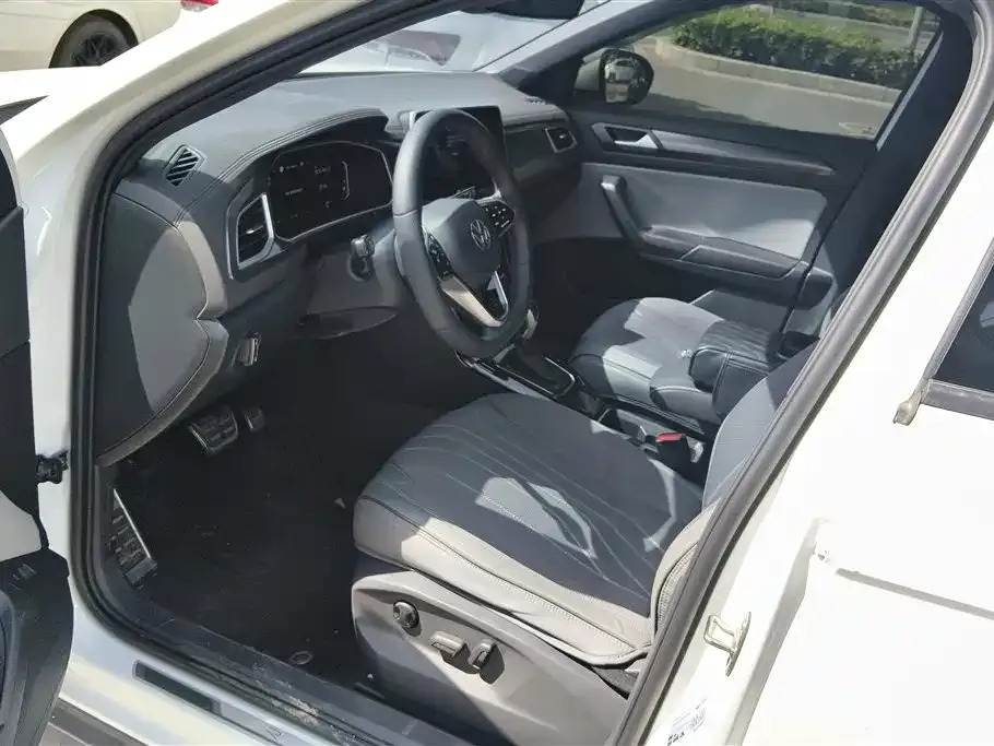 Volkswagen T-Roc 2025 из CN, фото 7