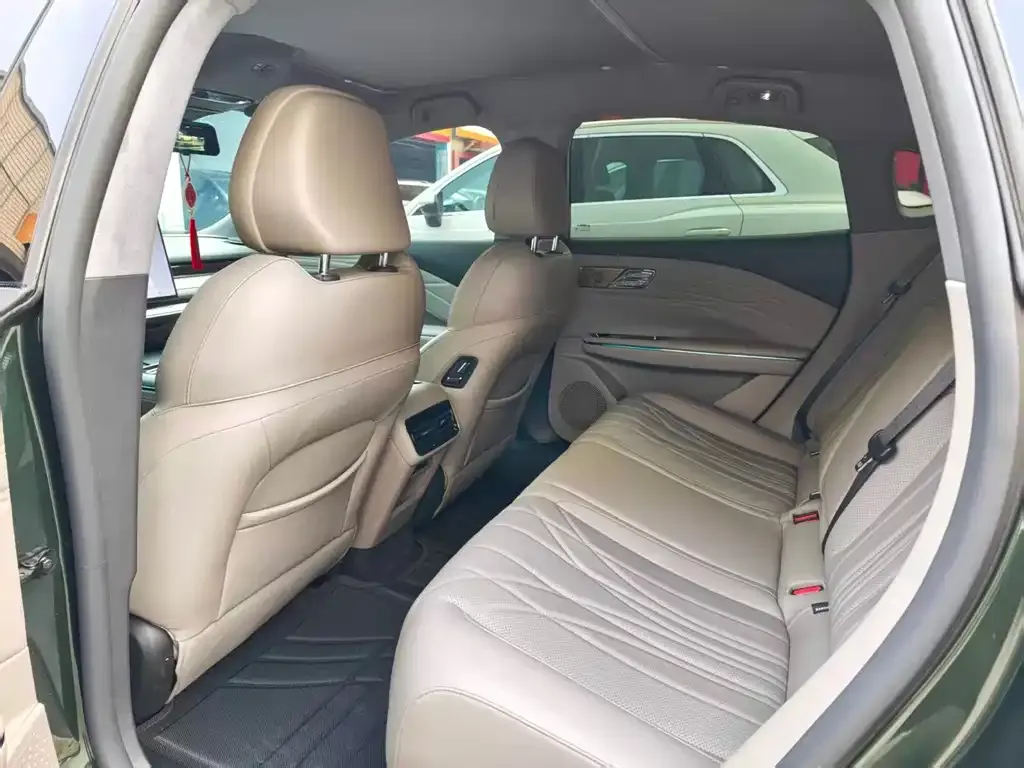 Geely Galaxy Xingyao 8 2025 из CN, фото 5