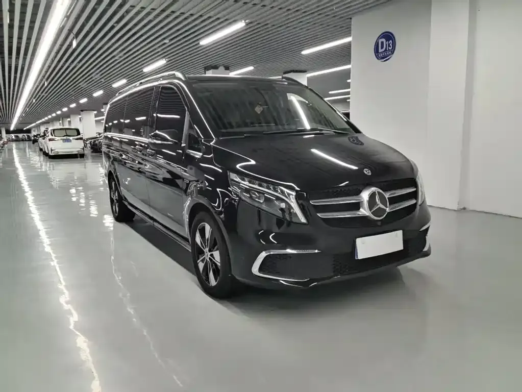 Mercedes-Benz V-Class 2023 из CN, фото 8