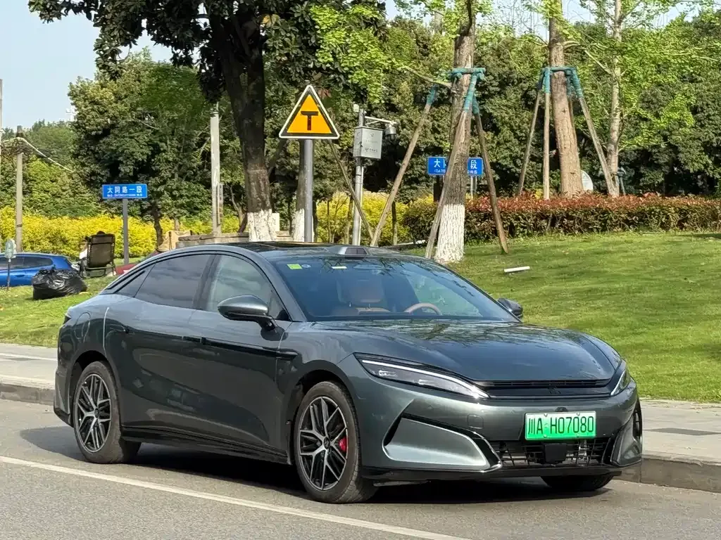 BYD Han L 2025 из CN, фото 8
