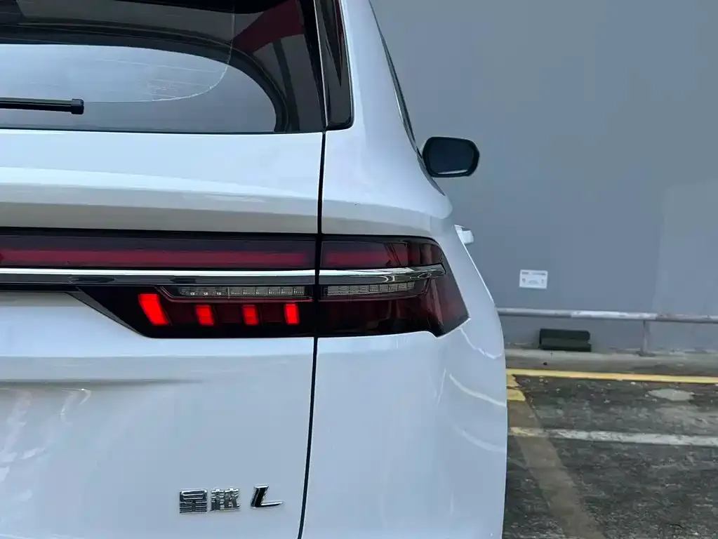 Geely Xingyue L 2022 из CN, фото 2