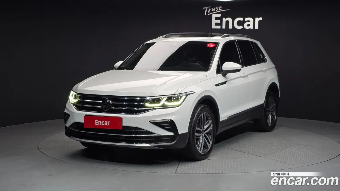 Volkswagen Tiguan — фото 1