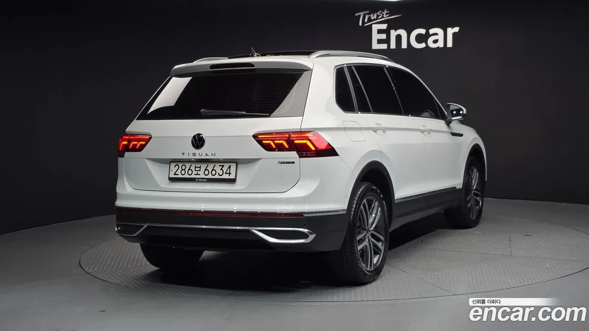 Volkswagen Tiguan — фото 2