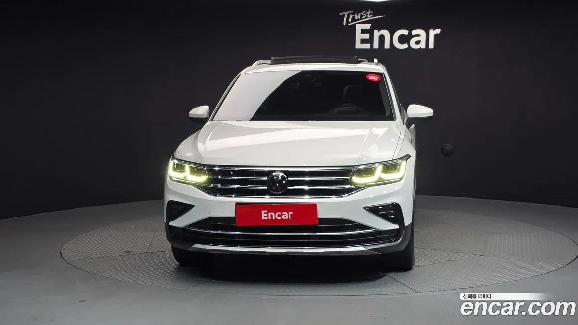 Volkswagen Tiguan — фото 7