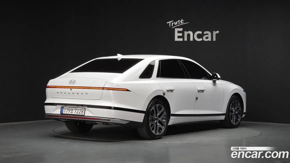 Hyundai Grandeur 2024 из KR, фото 3