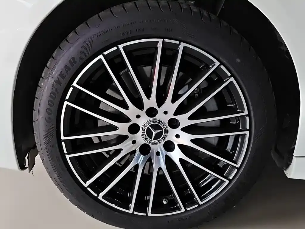 Mercedes-Benz C-Class 2024 из CN, фото 6