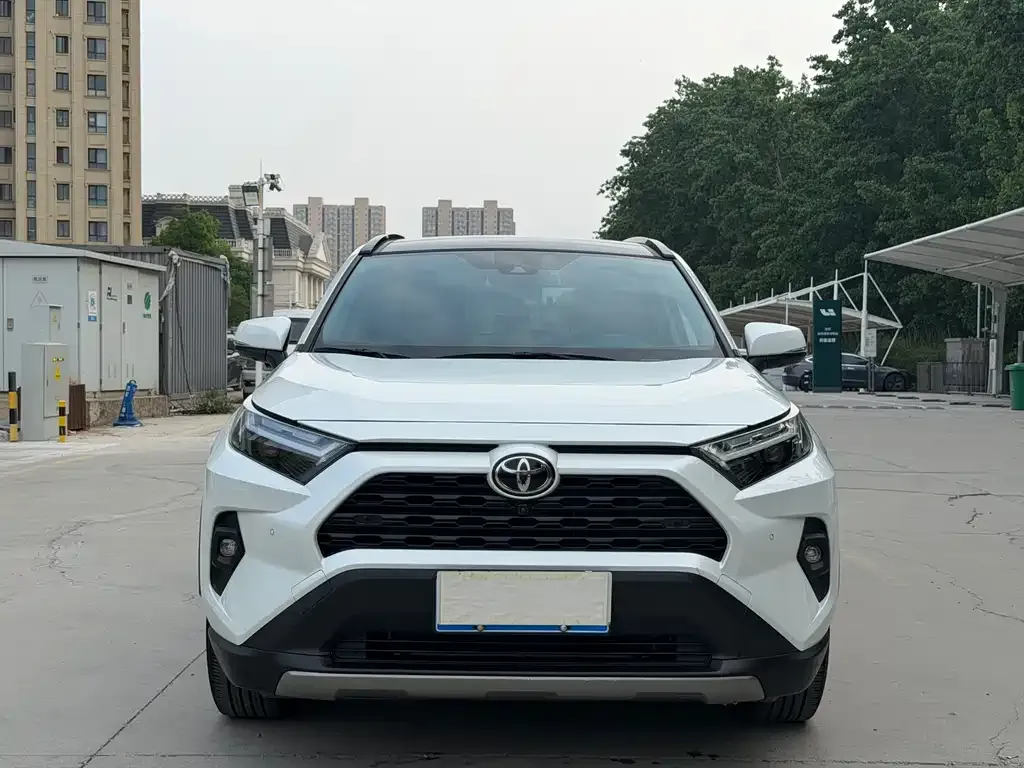 Toyota RAV4 2023 из CN, фото 5