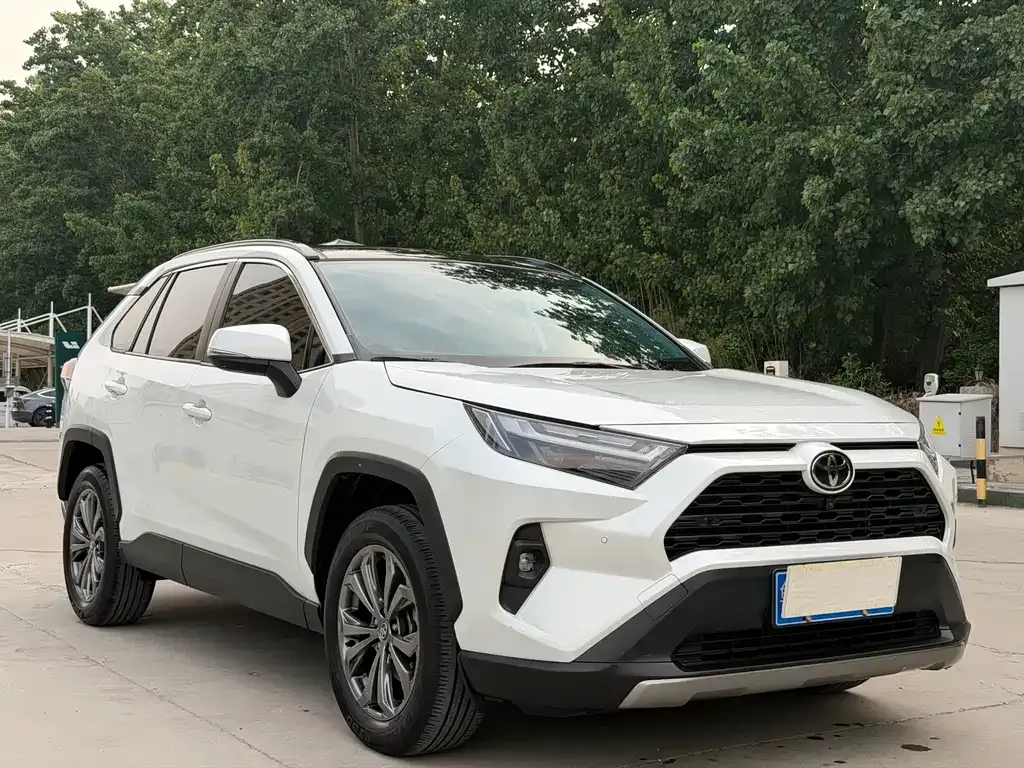 Toyota RAV4 2023 из CN, фото 9