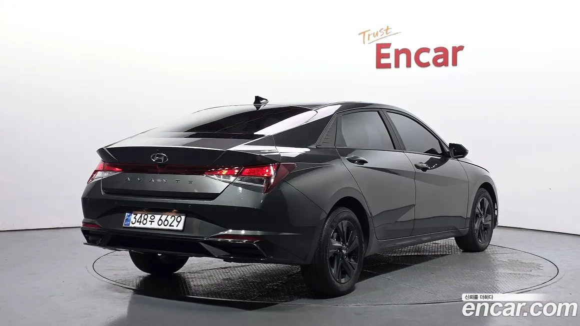 Hyundai AVANTE 2023 из KR, фото 3