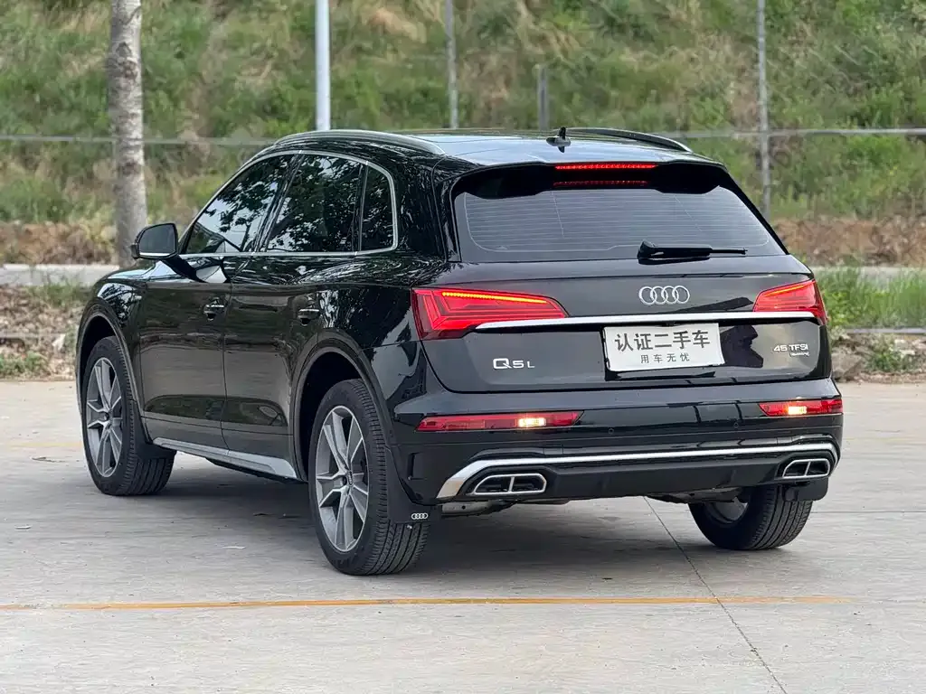 Audi Q5L 2023 из CN, фото 2
