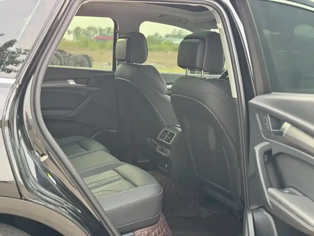 Audi Q5L 2023 из CN, фото 3
