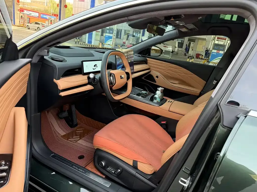 Geely Galaxy Xingyao 8 2025 из CN, фото 6