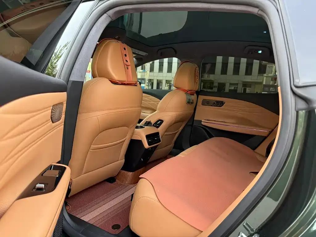 Geely Galaxy Xingyao 8 2025 из CN, фото 5