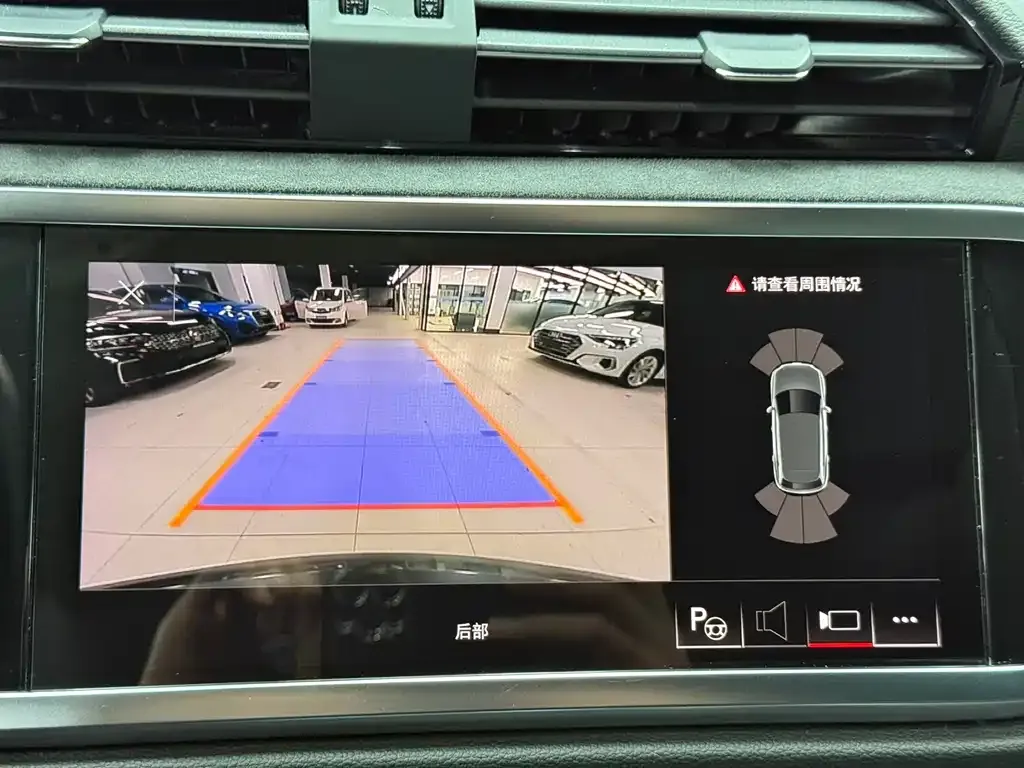 Audi Q3 2022 из CN, фото 6
