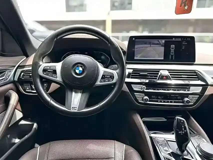 BMW 5 Series 2023 из CN, фото 5