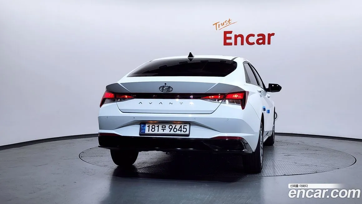Hyundai AVANTE 2021 из KR, фото 3