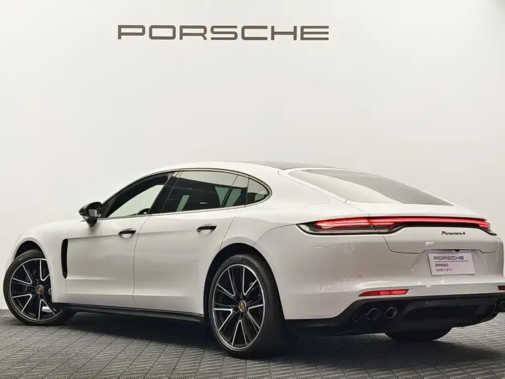 Porsche Panamera — фото 9