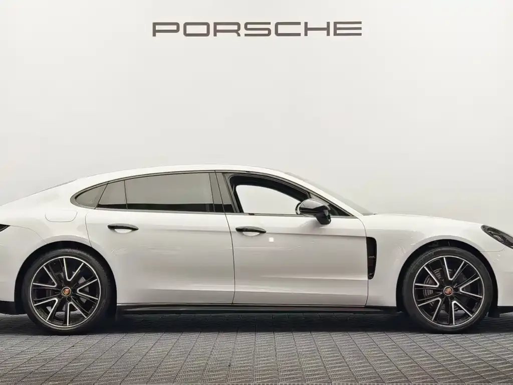 Porsche Panamera — фото 10