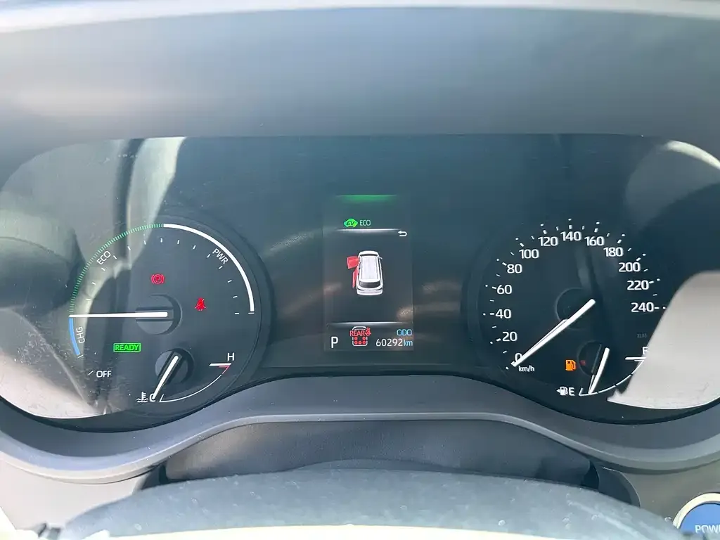 Toyota Granvia 2023 из CN, фото 2