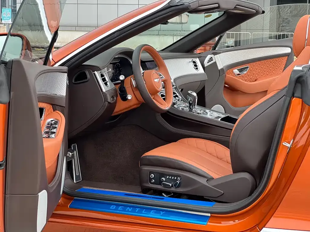 Bentley Continental 2022 из CN, фото 9