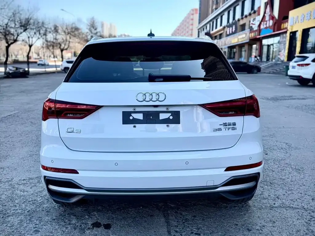 Audi Q3 — фото 6