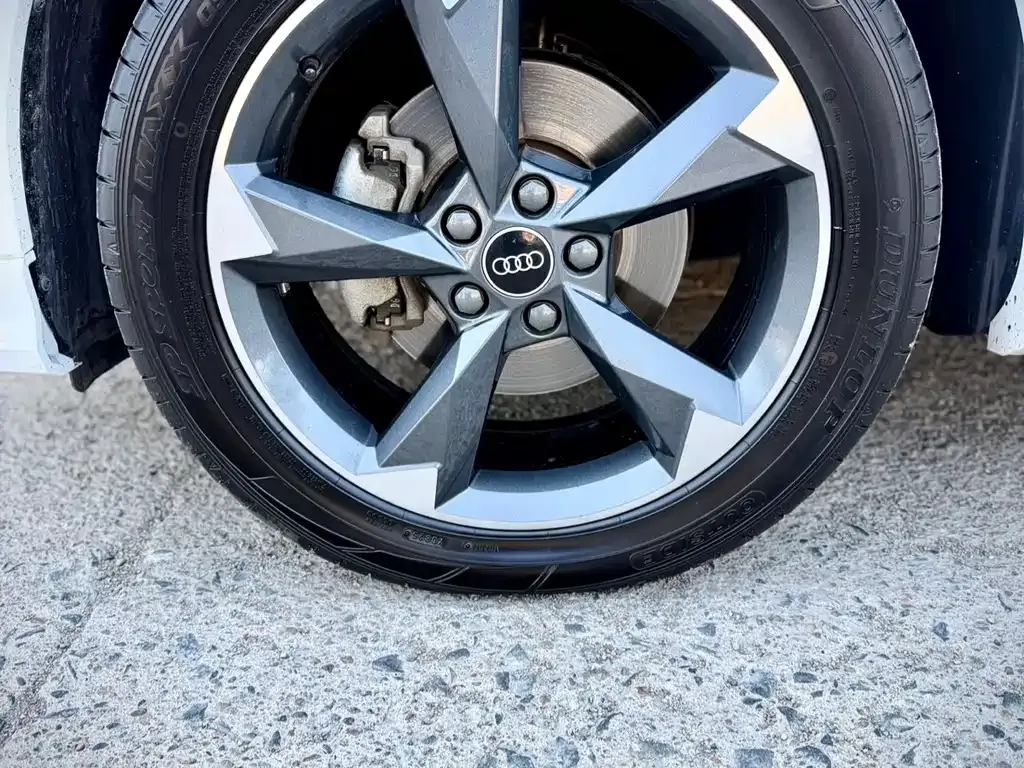 Audi Q3 — фото 4