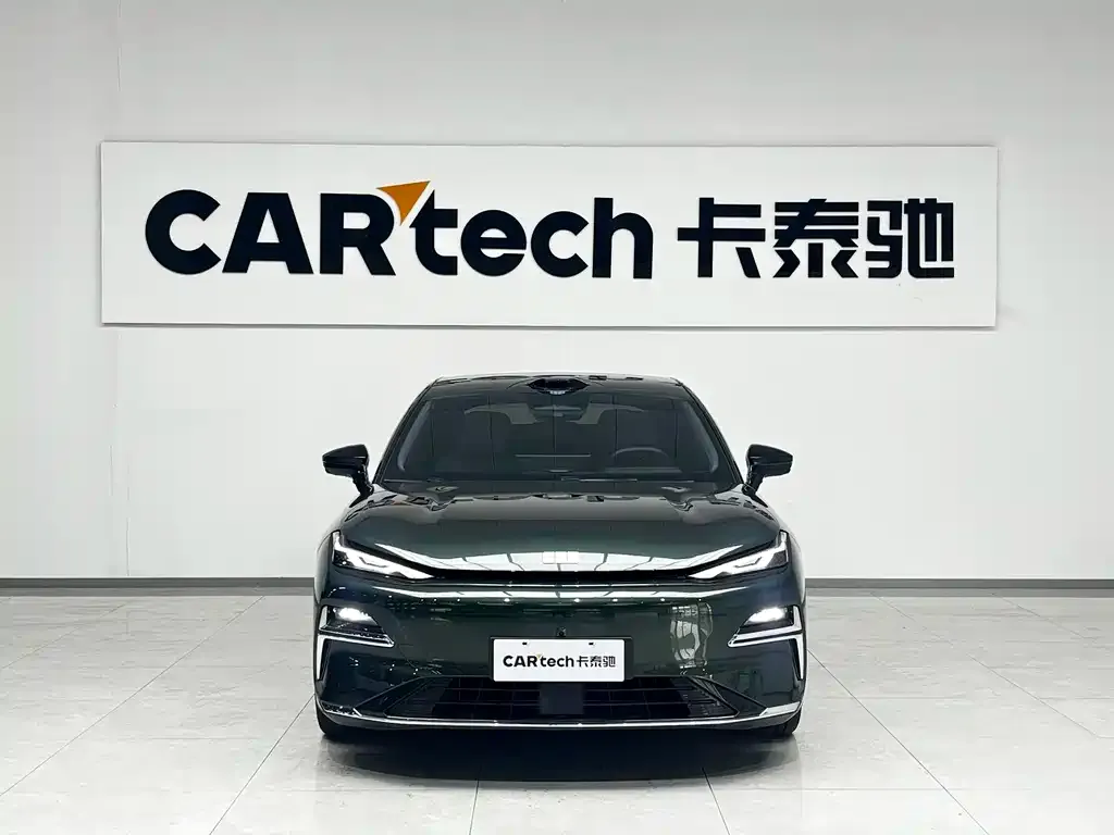 Geely Galaxy Xingyao 8 2025 из CN, фото 3